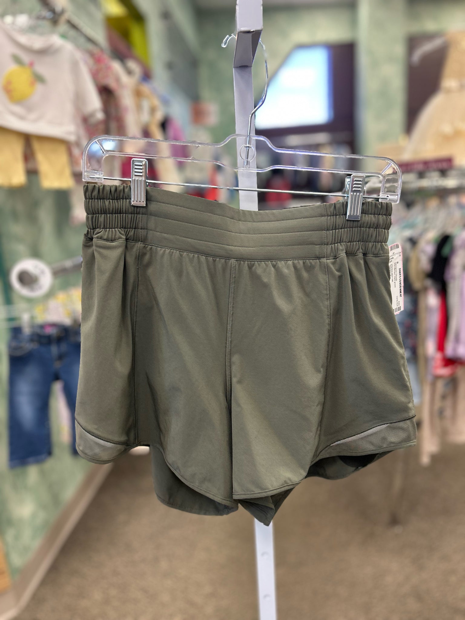 Pre-owned Lululemon Dark green Size: 12 Designer Shorts