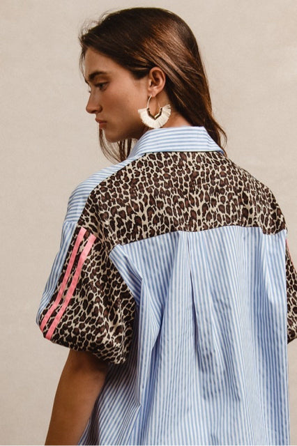 New BIBI Blue pinstripe Leopard Trim Size S Short Sleeve Blouse
