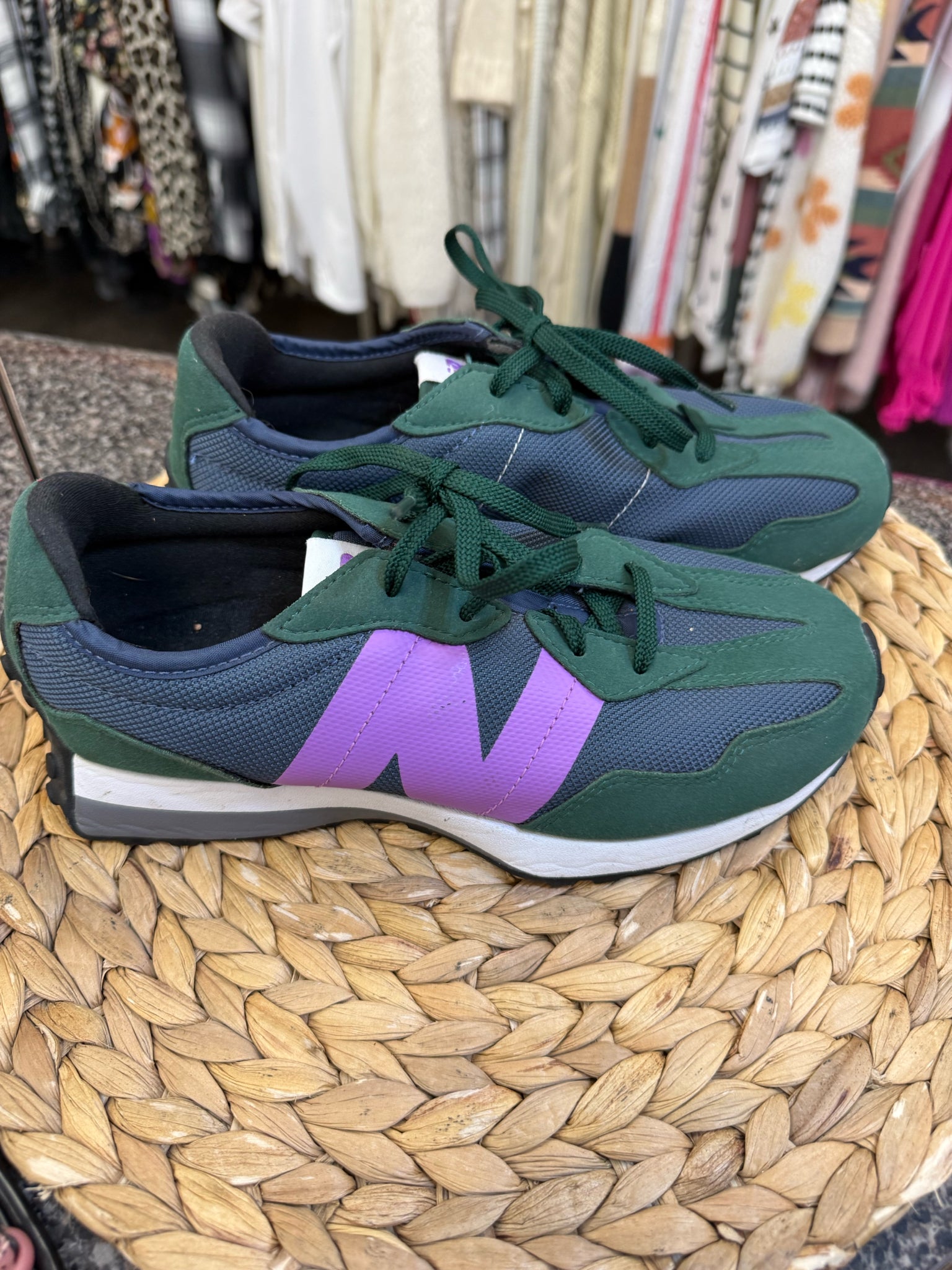 Pre-owned NEW BALANCE Navy Green Size 5 Designer Sneaker