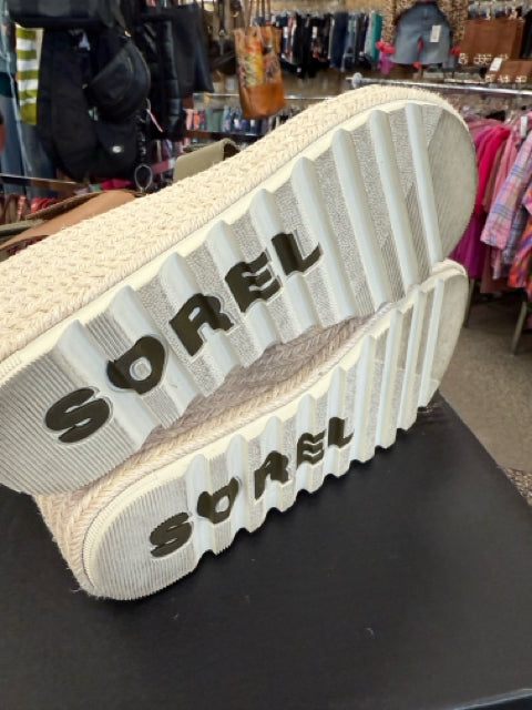 New with Tag SOREL Brown Dark Olive Size 9 Designer Sandal