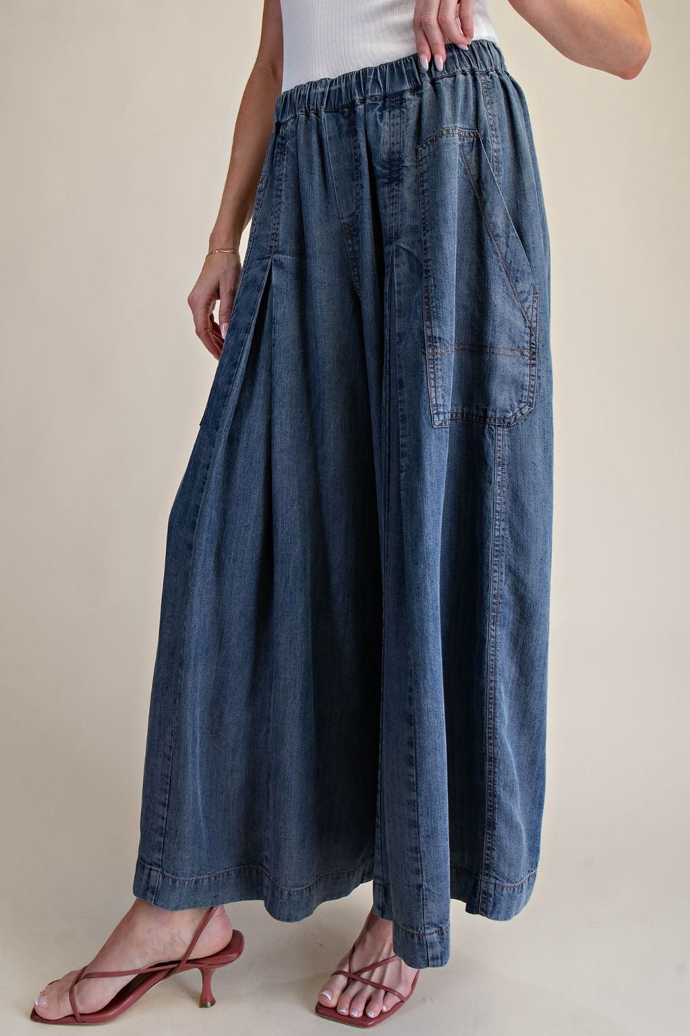 New EASEL Washed Denim Size Small Pants