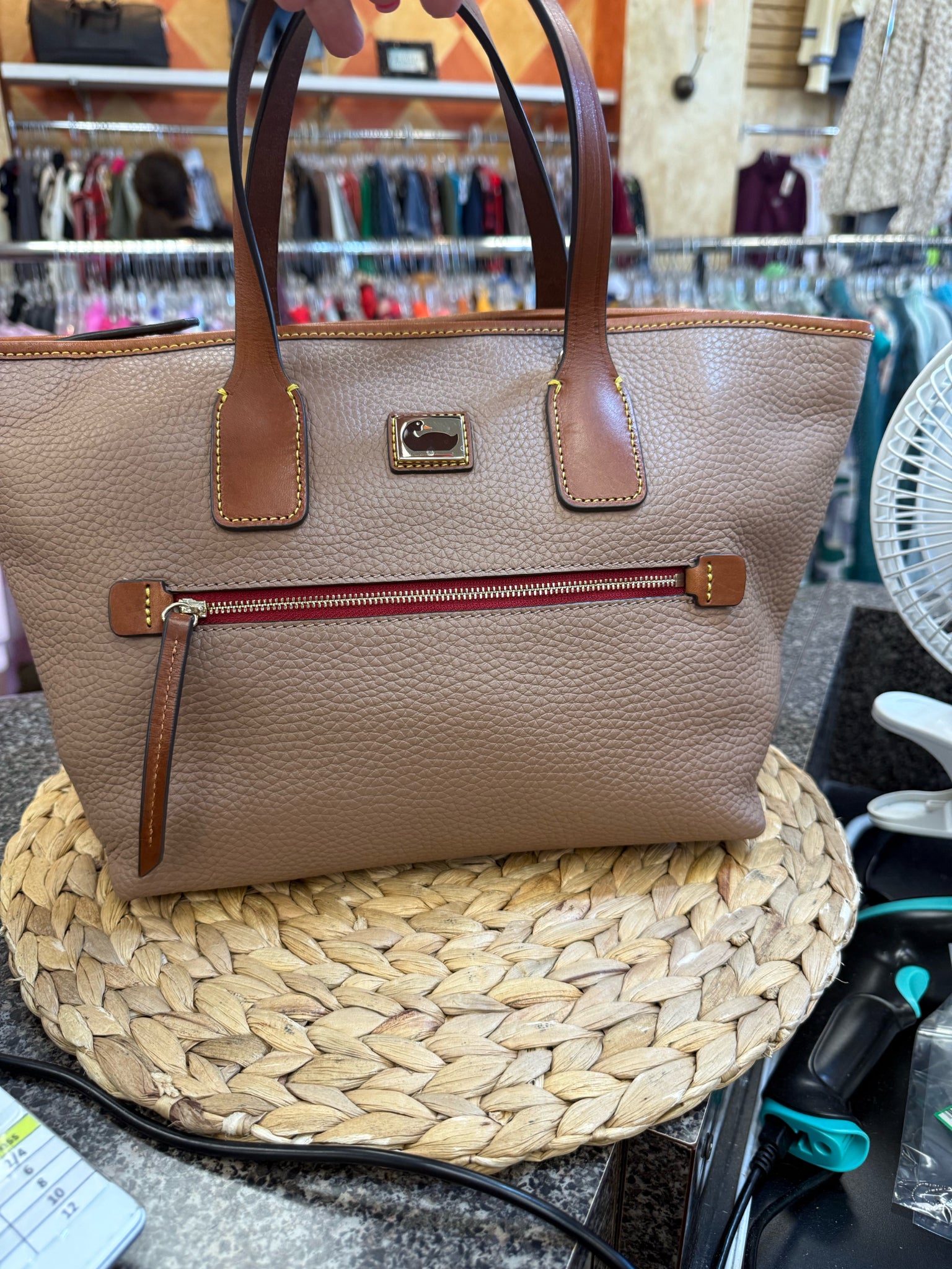 Pre-owned DOONEY&BOURKE Tan Taupe Shoulder Designer Purse