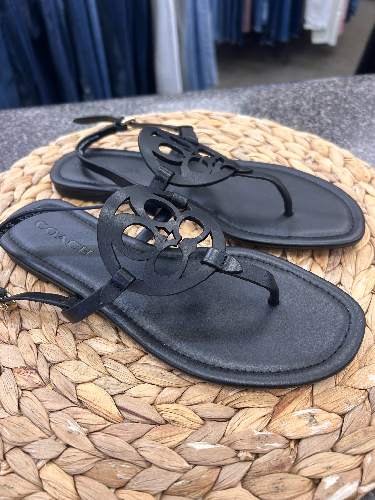 New  Without Tag COACH Black Size 7.5 Designer Sandal