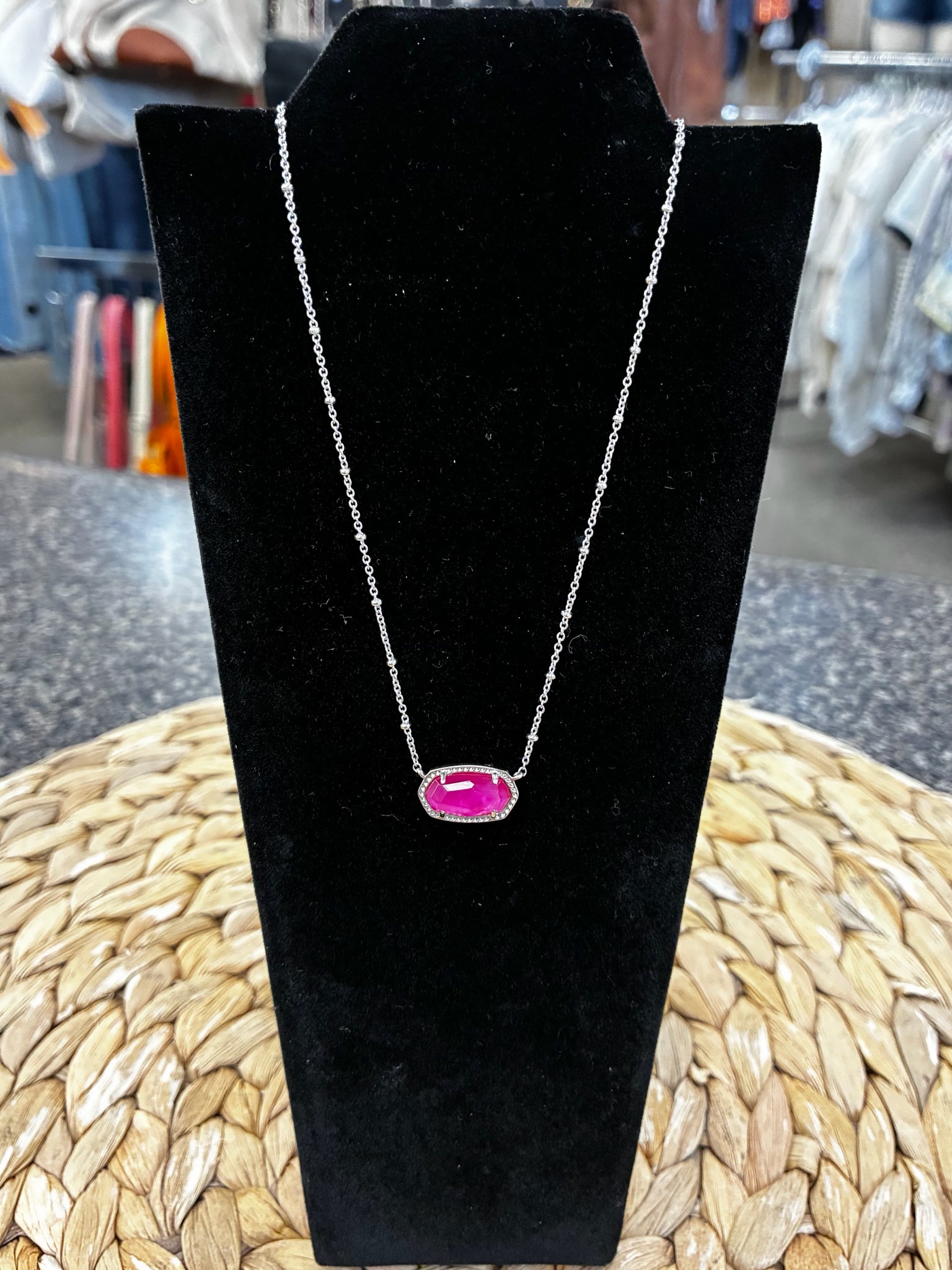 Pre-owned KENDRA SCOTT Hot pink Silver Designer Necklace