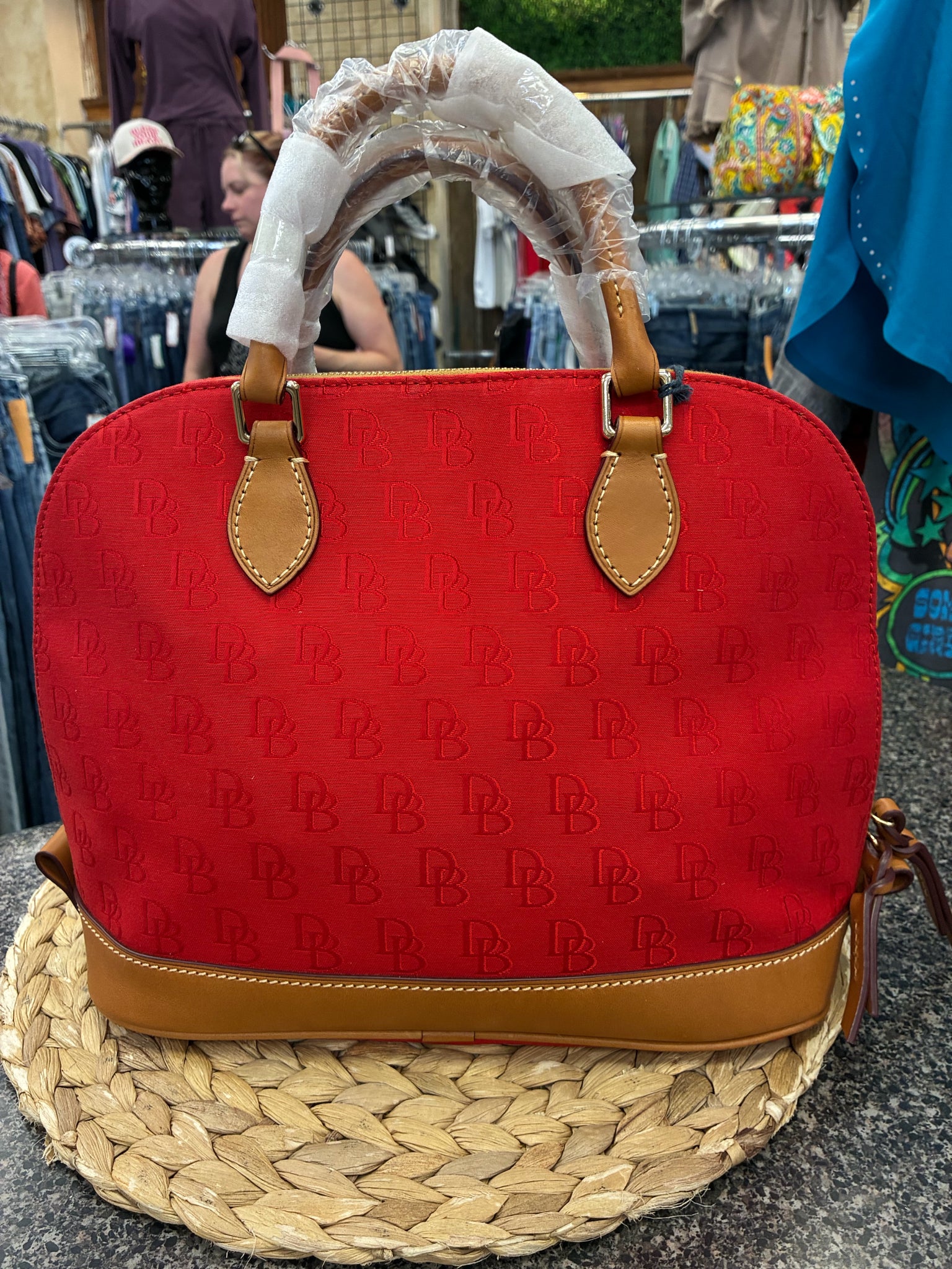New with Tag DOONEY&BOURKE Red Brown Trim Shoulder Designer Purse