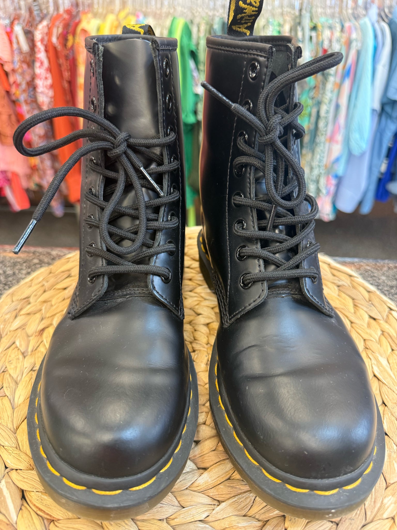 New  Without Tag DR MARTENS Black Size 7 Designer Boot