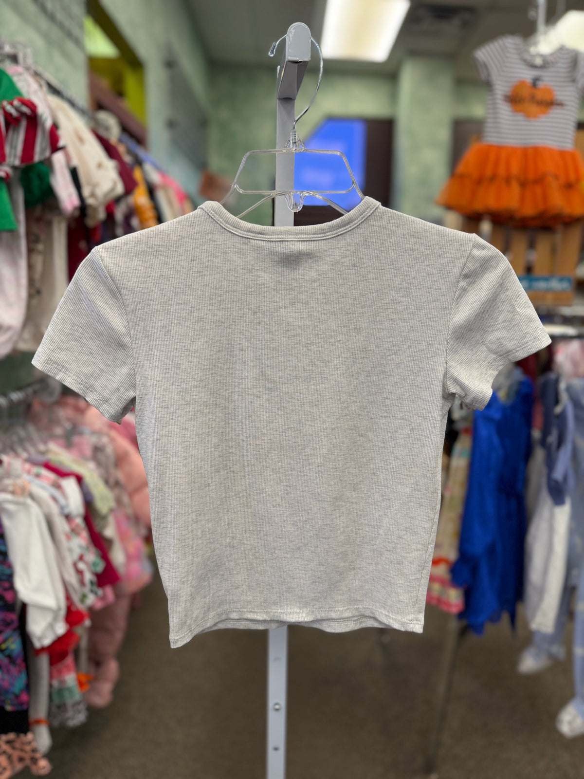 Pre-owned ATHLETA Gray blend Size 12/14 Short Sleeve Girls Tee