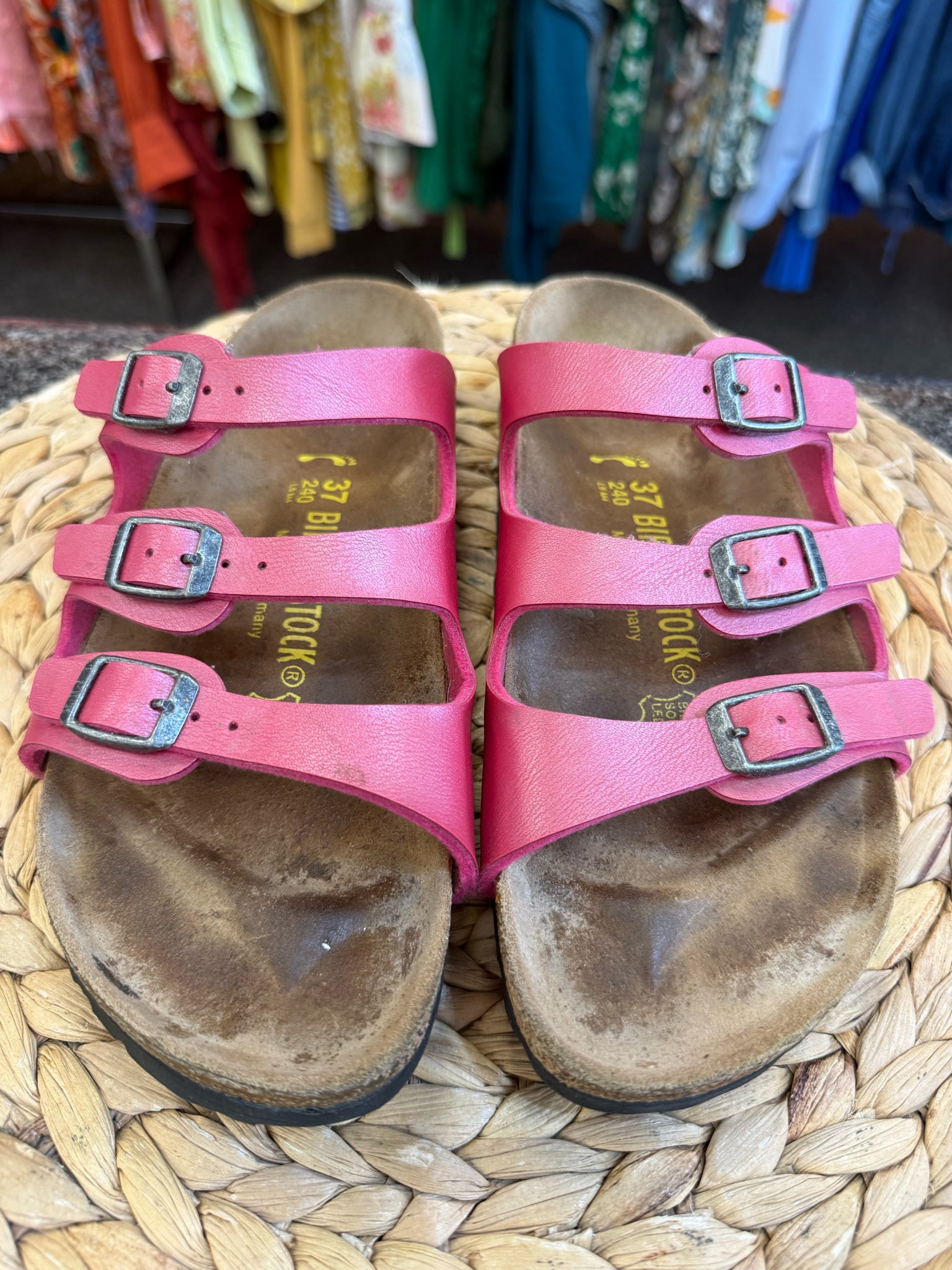 Pre-owned BIRKENSTOCK Hot pink Size 6 Designer Sandal