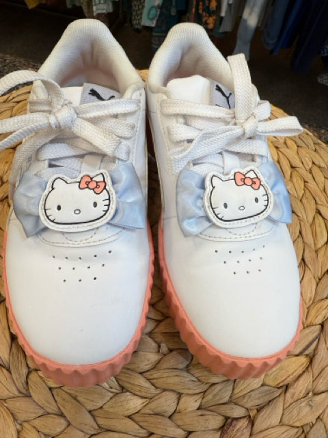 Pre-owned PUMA White Pink Trim Shoe Size 2.5 Girls Sneaker