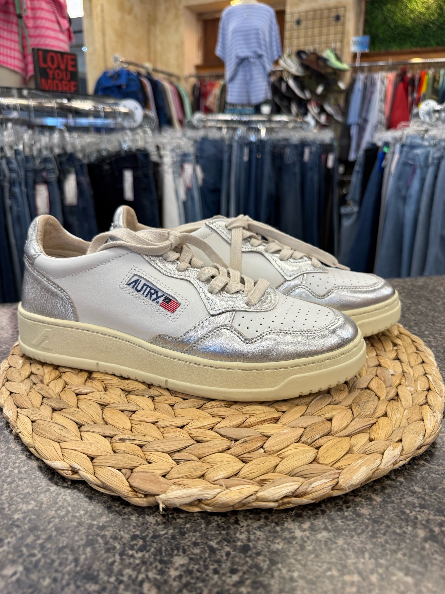 Pre-owned AUTRY White Silver Trim Size 9.5 Designer Sneaker