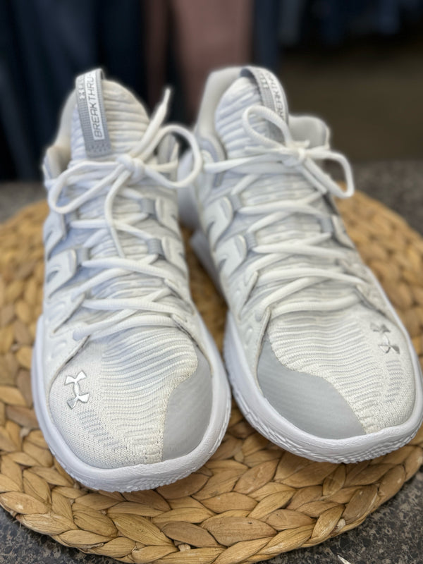New  Without Tag UNDER ARMOUR White Size 8.5 Designer Sneaker