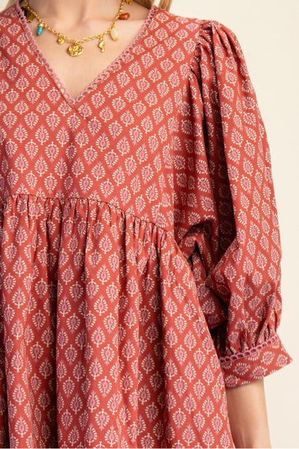 New Gigio Burnt orange print Size Small Quarter Sleeve Dress