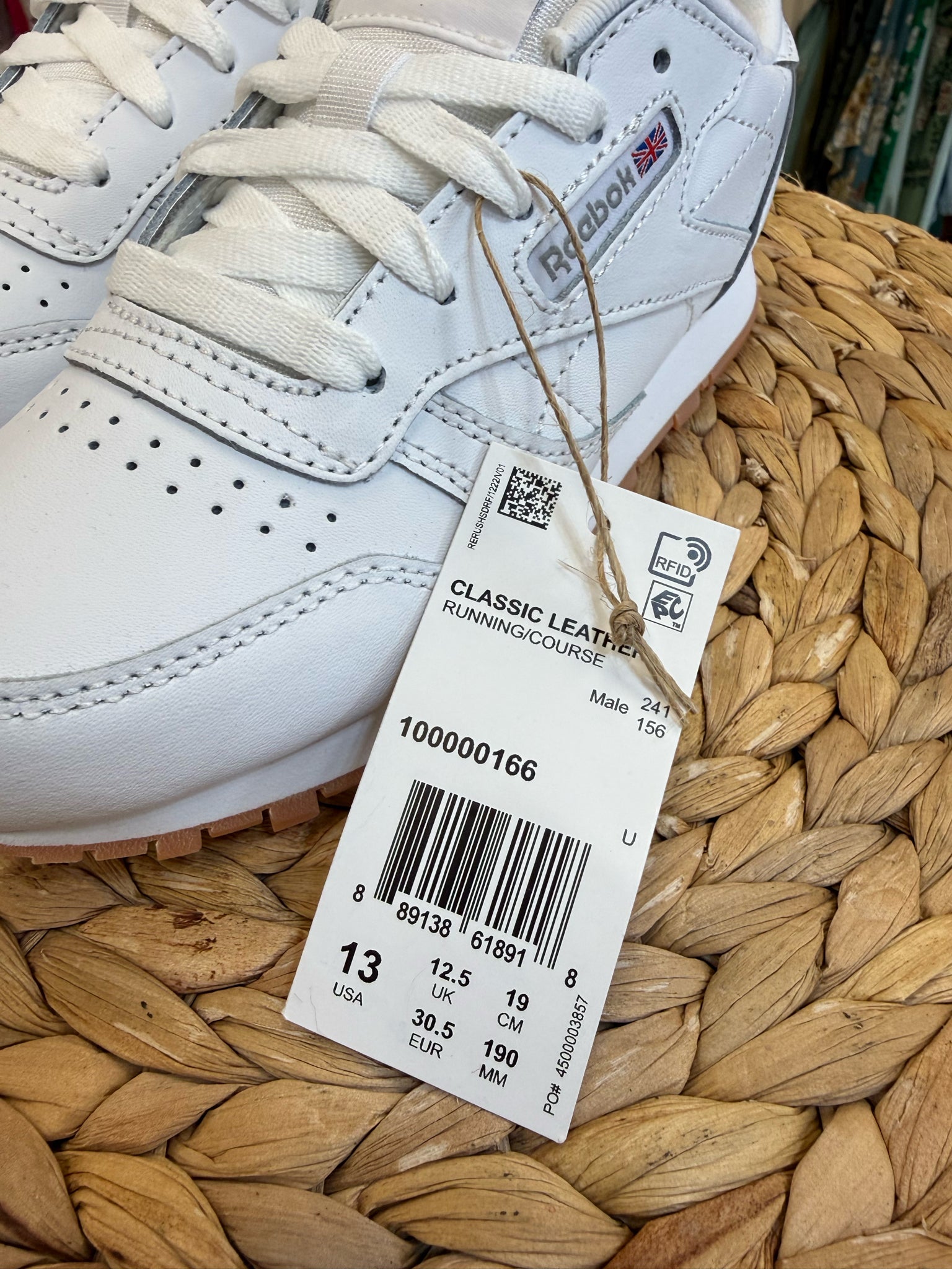 New with Tag REEBOK White Red Trim Shoe Size 13 Girls Sneaker