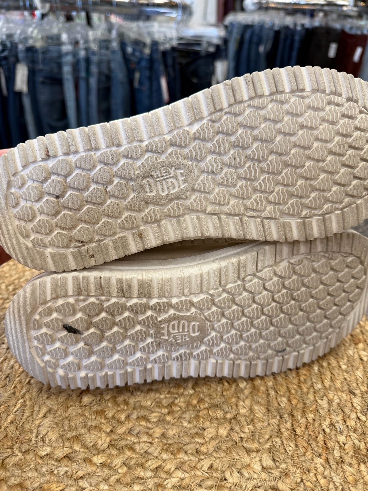 Pre-owned HEY DUDE Cream Size 9 Shoe