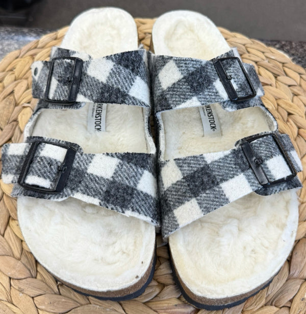 New  Without Tag BIRKENSTOCK Black plaid White Size 10 Designer Sandal