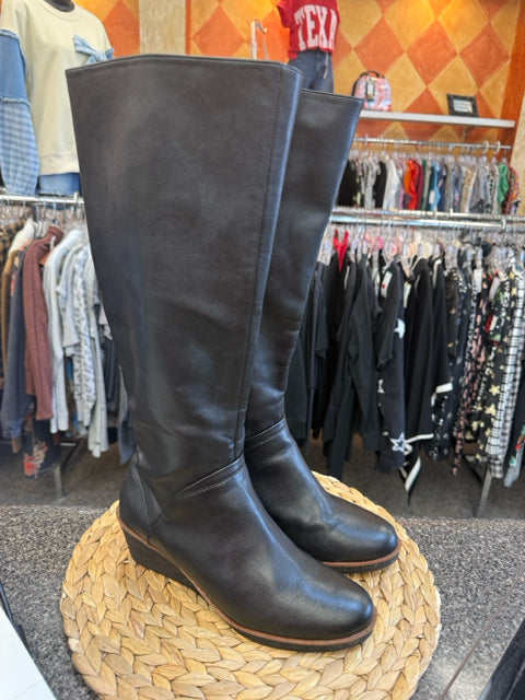 Pre-owned AEROSOLES Black Size 8 Designer Boot