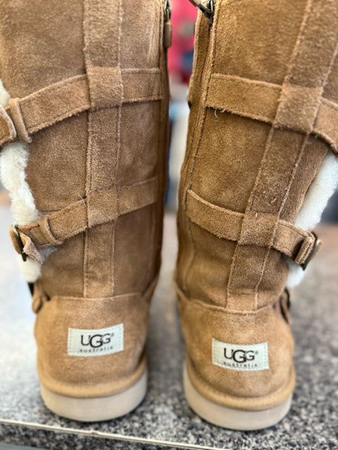 Pre-owned UGG Tan Cream Trim Size 6 Boot