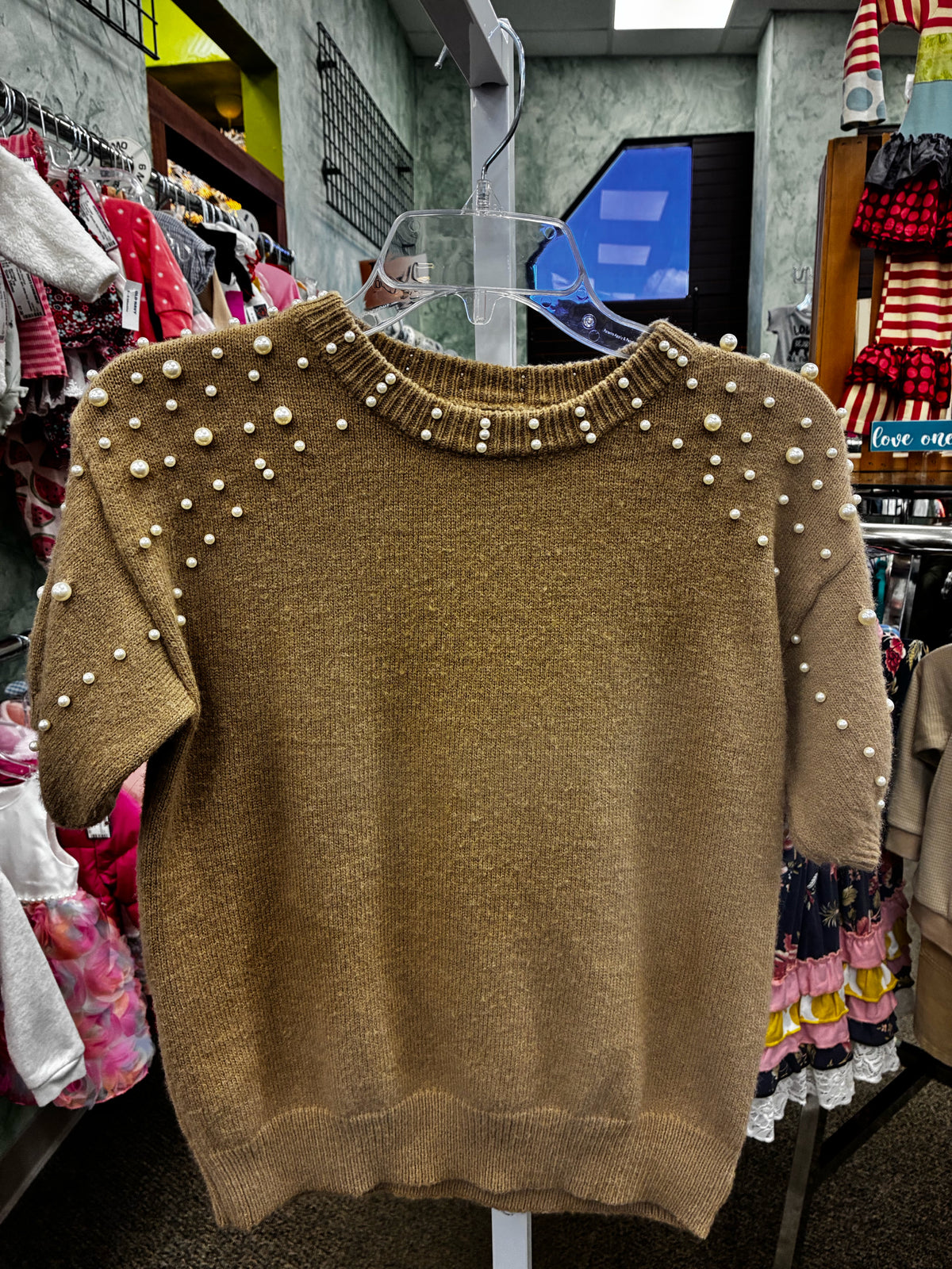 Pre-owned SHOPTHEMINT Tan Size 10 Quarter Sleeve Girls Sweater