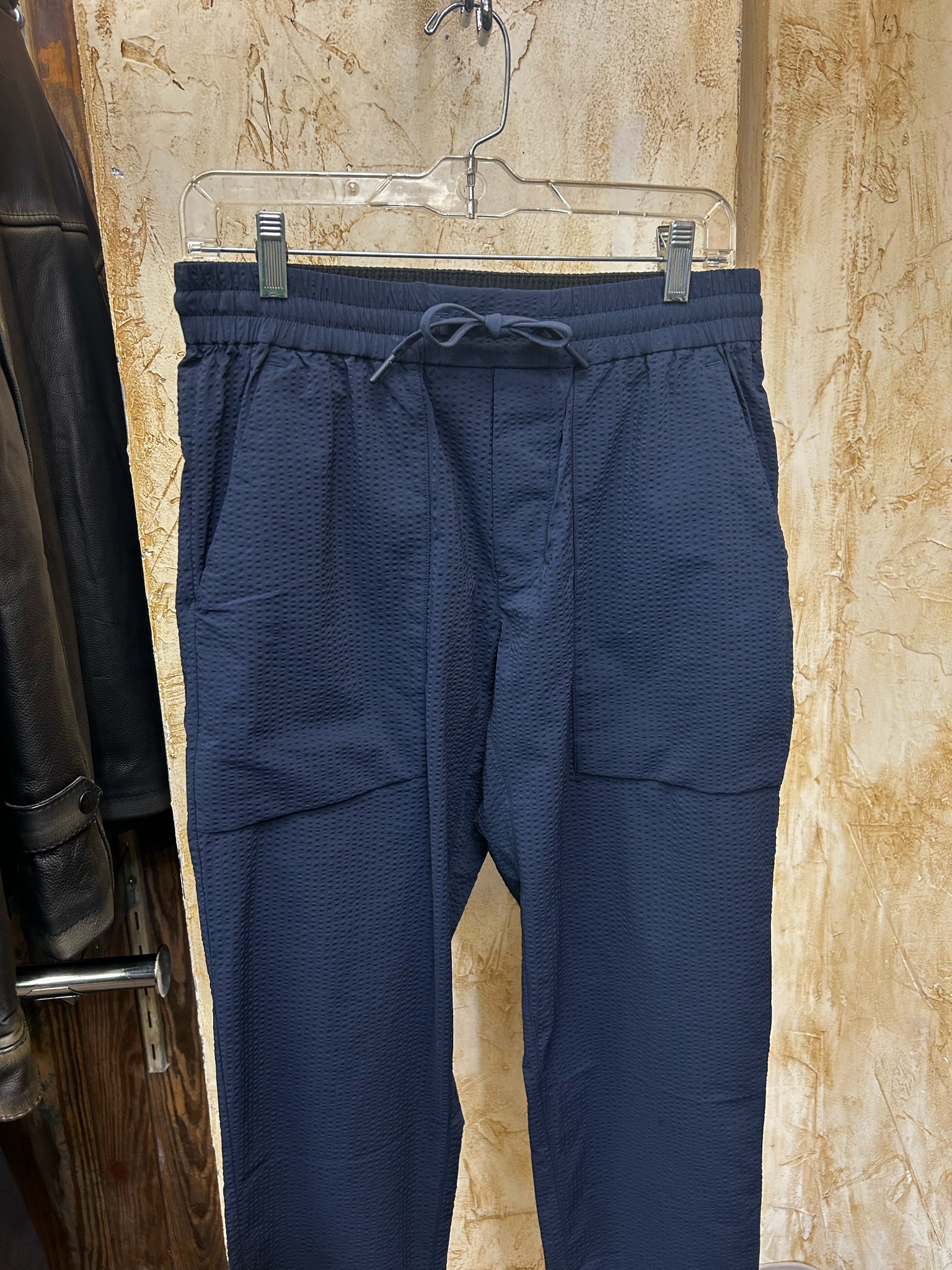 Pre-owned Lululemon Navy Mens Size 32 Mens Pant