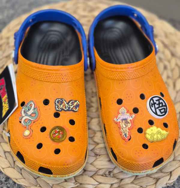 New with Tag CROCS Orange Blue Trim Size 6 Designer Shoe