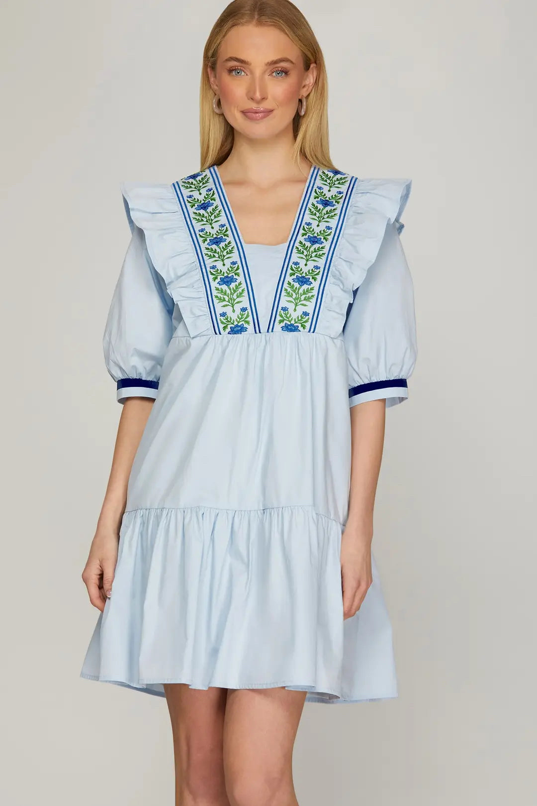 New SHE+SKY Light blue Size Small Short Sleeve Dress