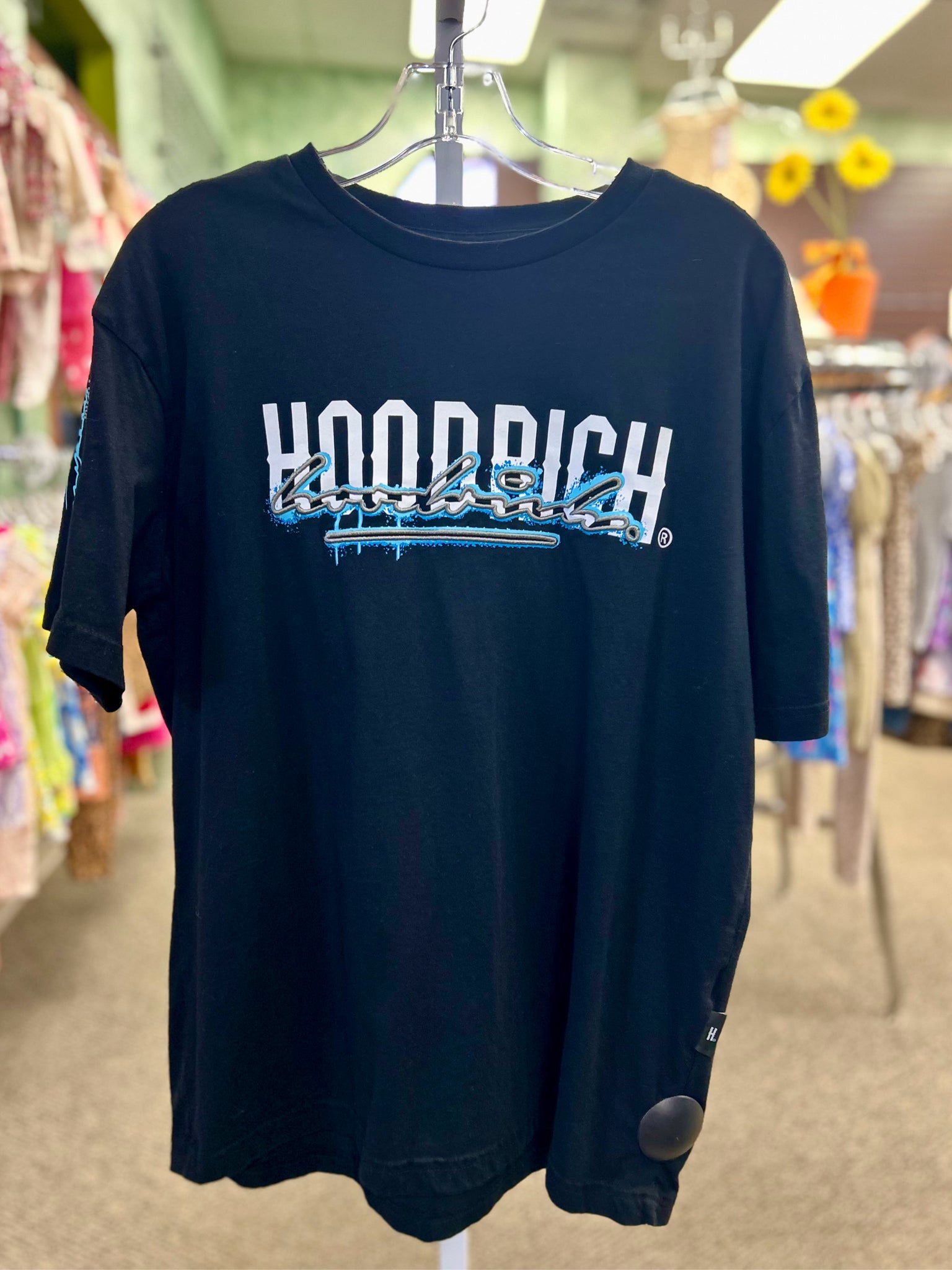 Pre-owned HOODRICH Black White Trim Size L Short Sleeve Tee