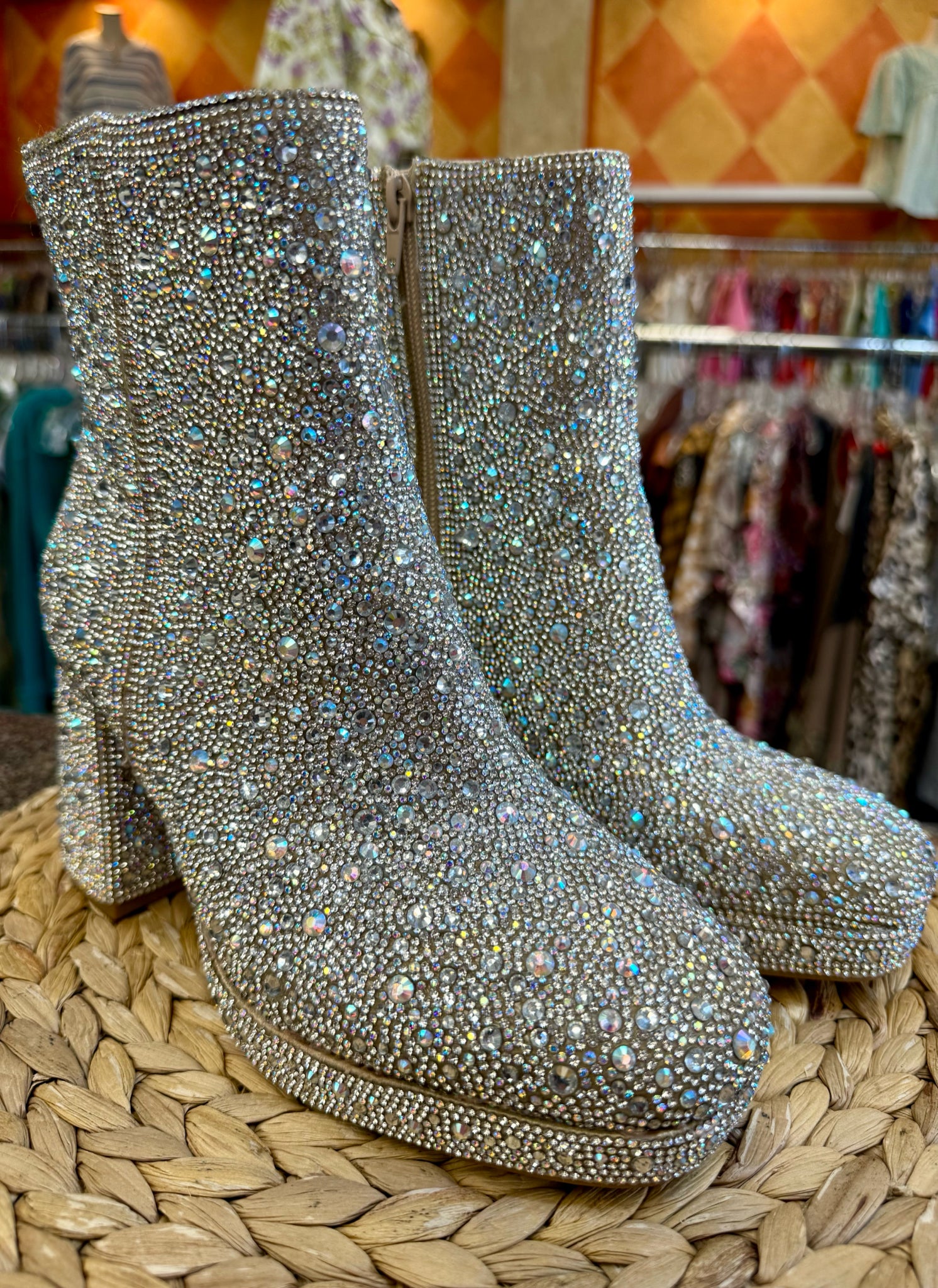 Pre-owned CORKYS Silver sparkle Size 8 Designer Bootie