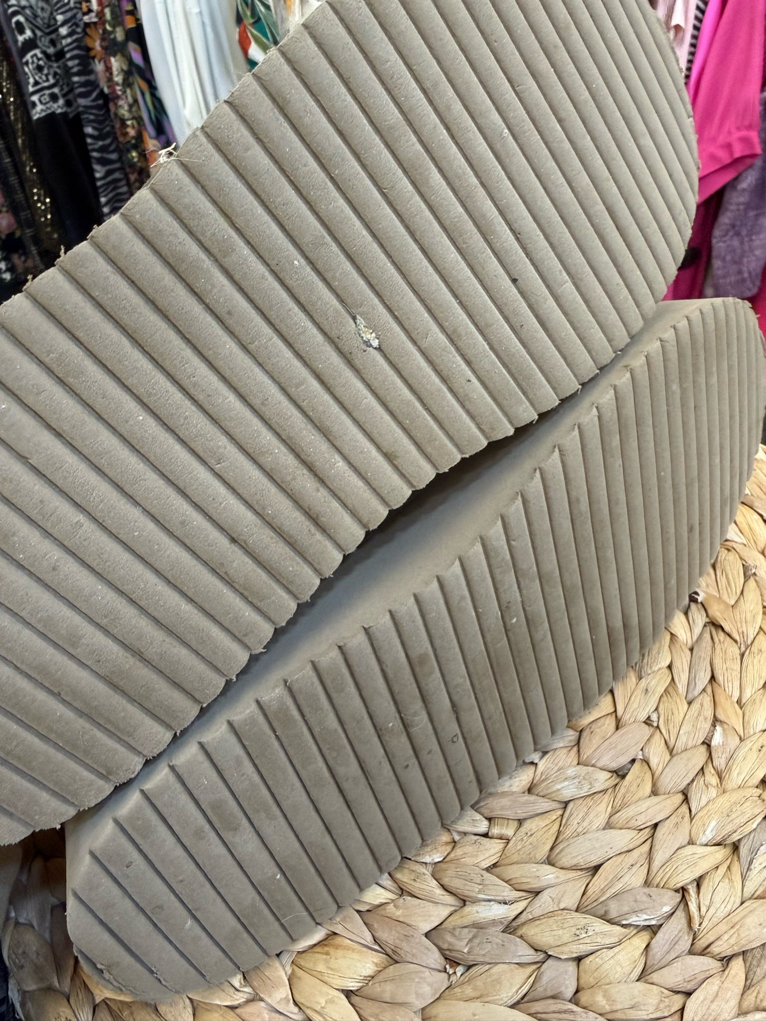 Pre-owned CORKYS Olive Brown Trim Size 8 Shoe