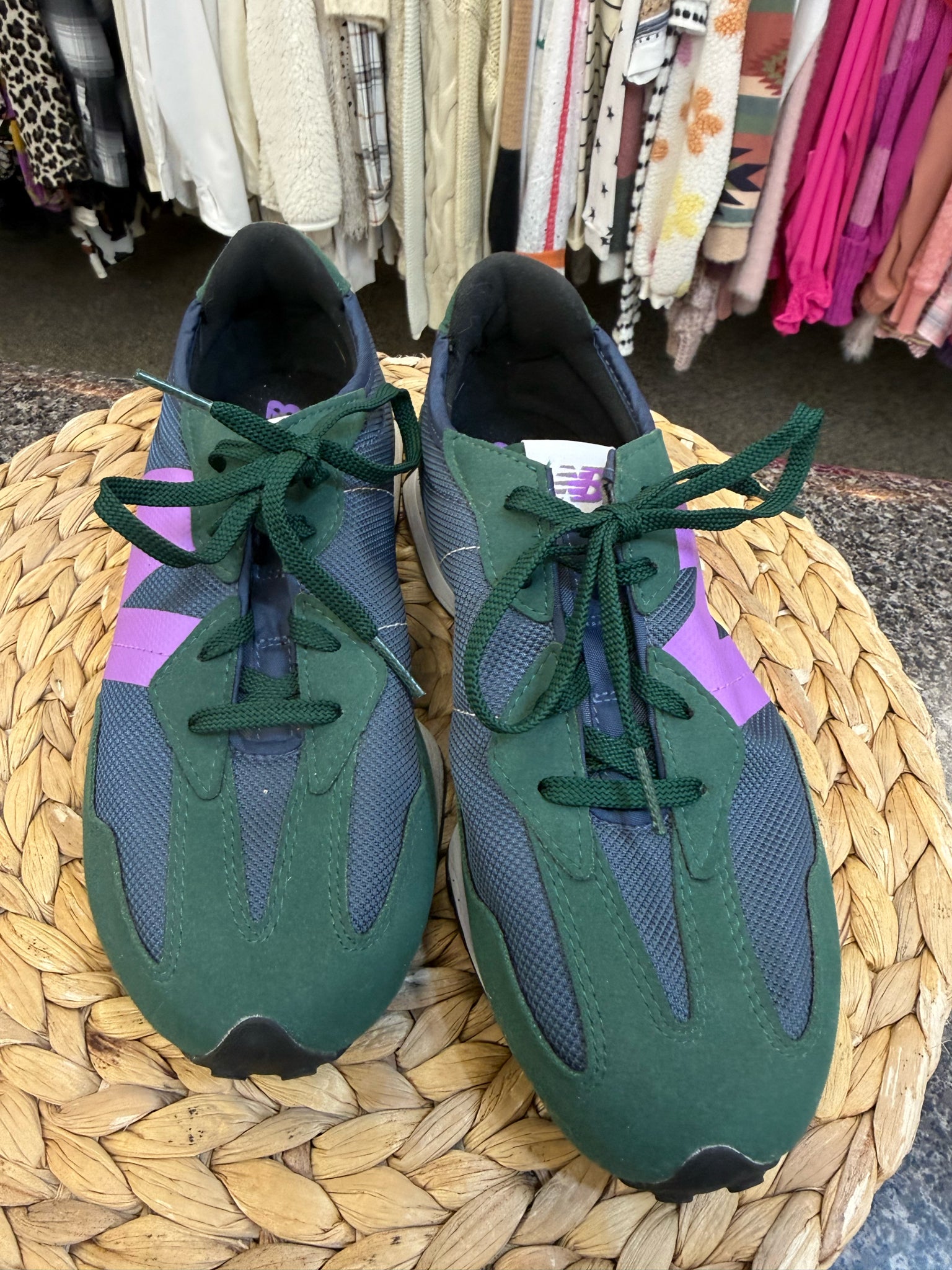 Pre-owned NEW BALANCE Navy Green Size 5 Designer Sneaker