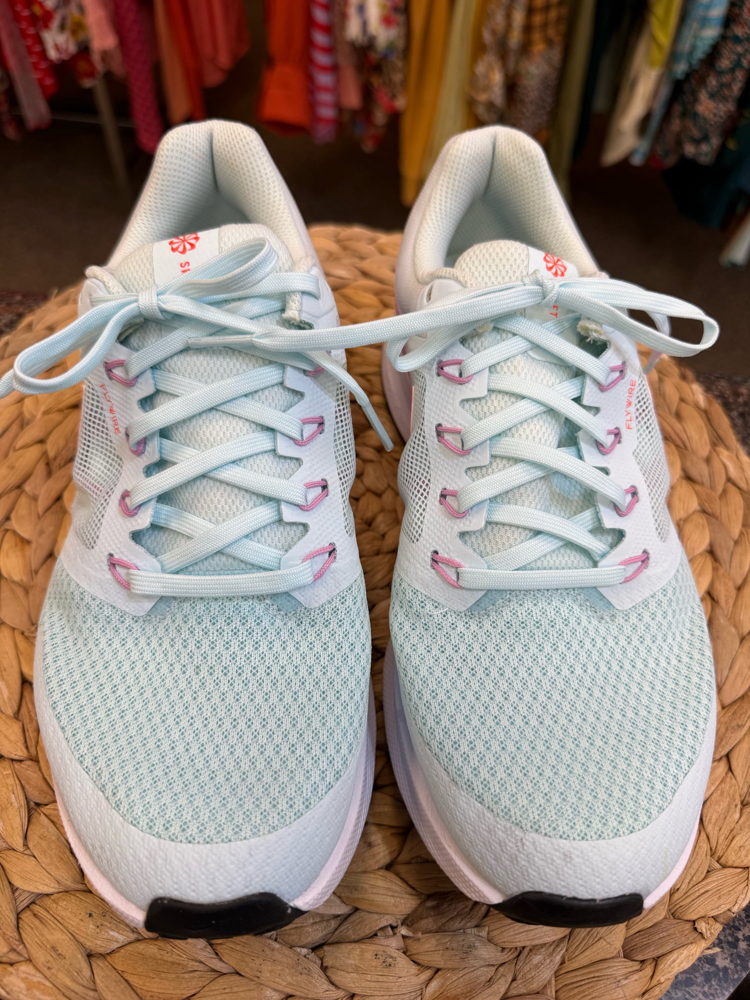 Pre-owned NIKE Light blue Orange Trim Size 8 Sneaker