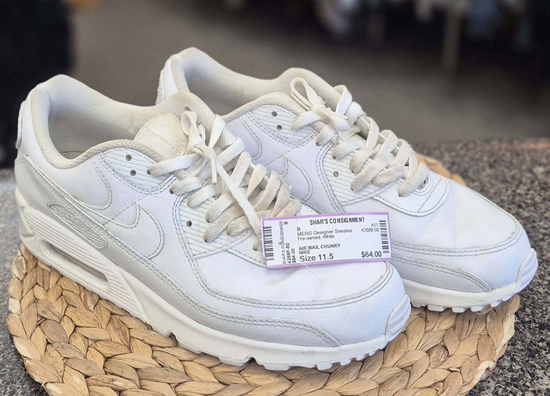 Pre-owned NIKE White SHOE SIZE 11.5 MENS Designer Sneaker