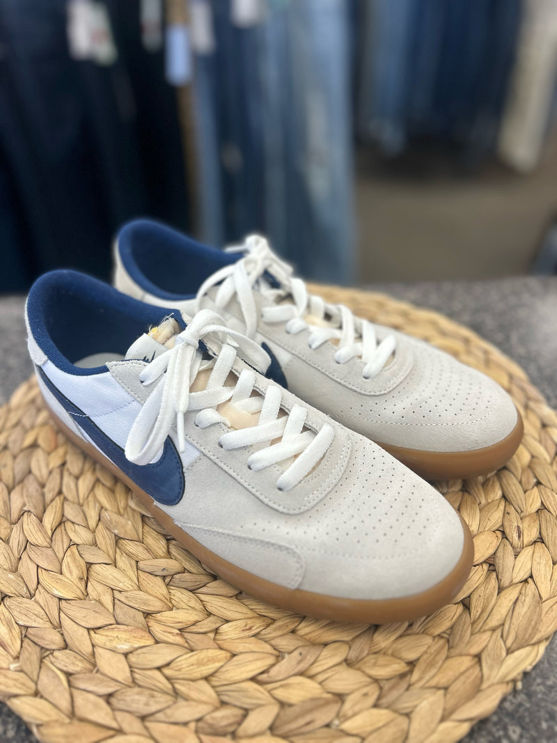 Pre-owned NIKE Light gray Navy SHOE SIZE 9 MENS Designer Sneaker