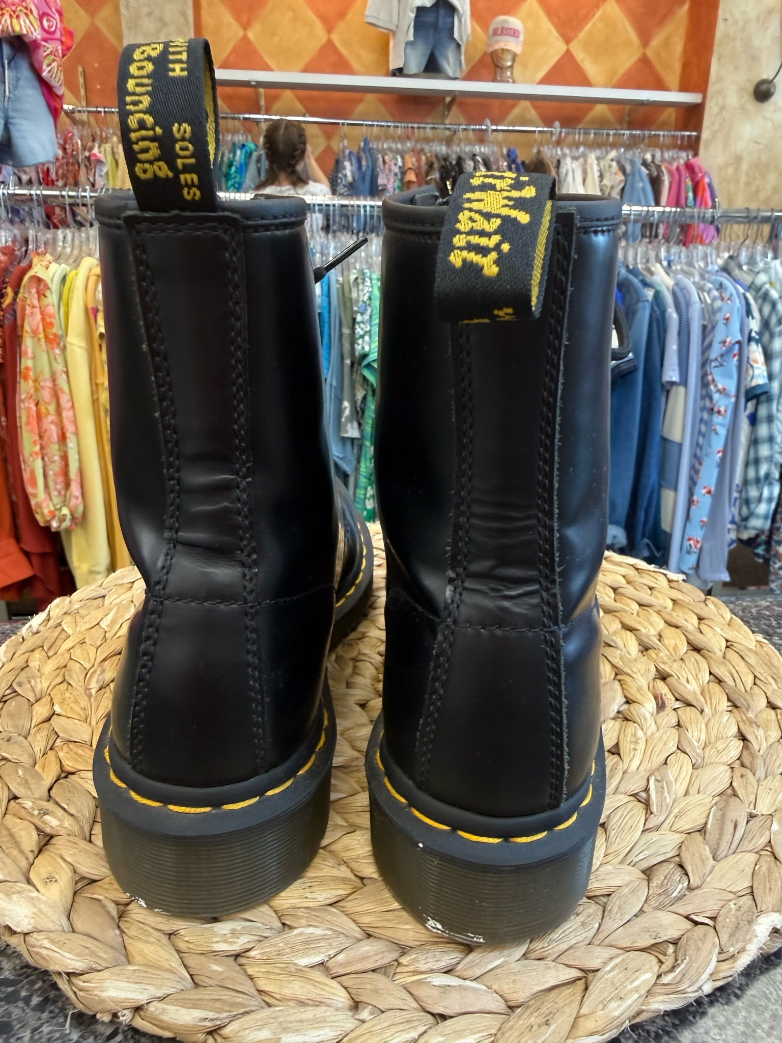 New  Without Tag DR MARTENS Black Size 7 Designer Boot