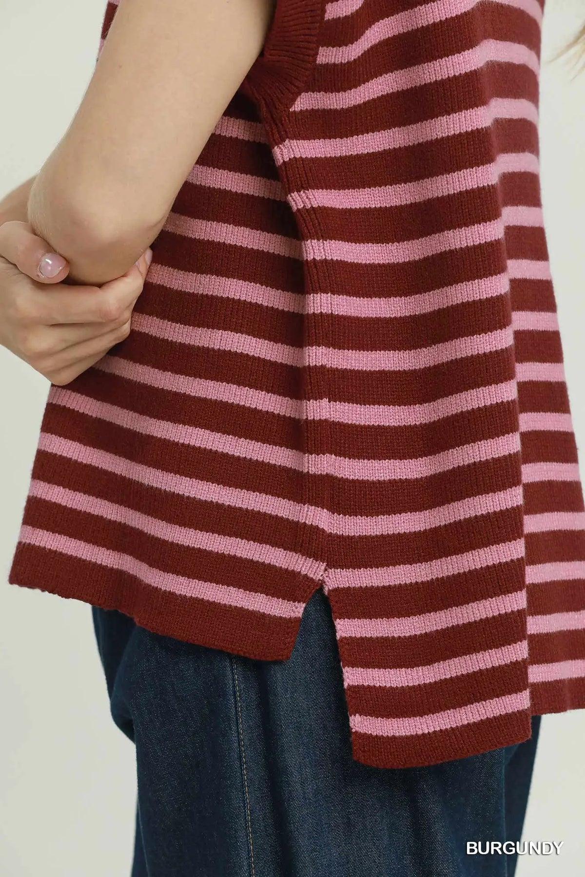 New UMGEE Wine Pink Stripe Size S Short Sleeve Sweater