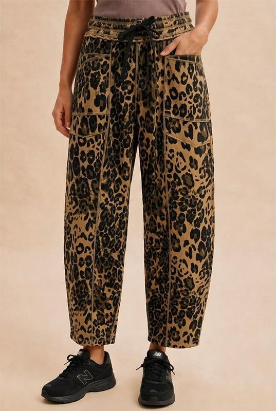 New ANNIEWEAR Leopard Size Small Pants