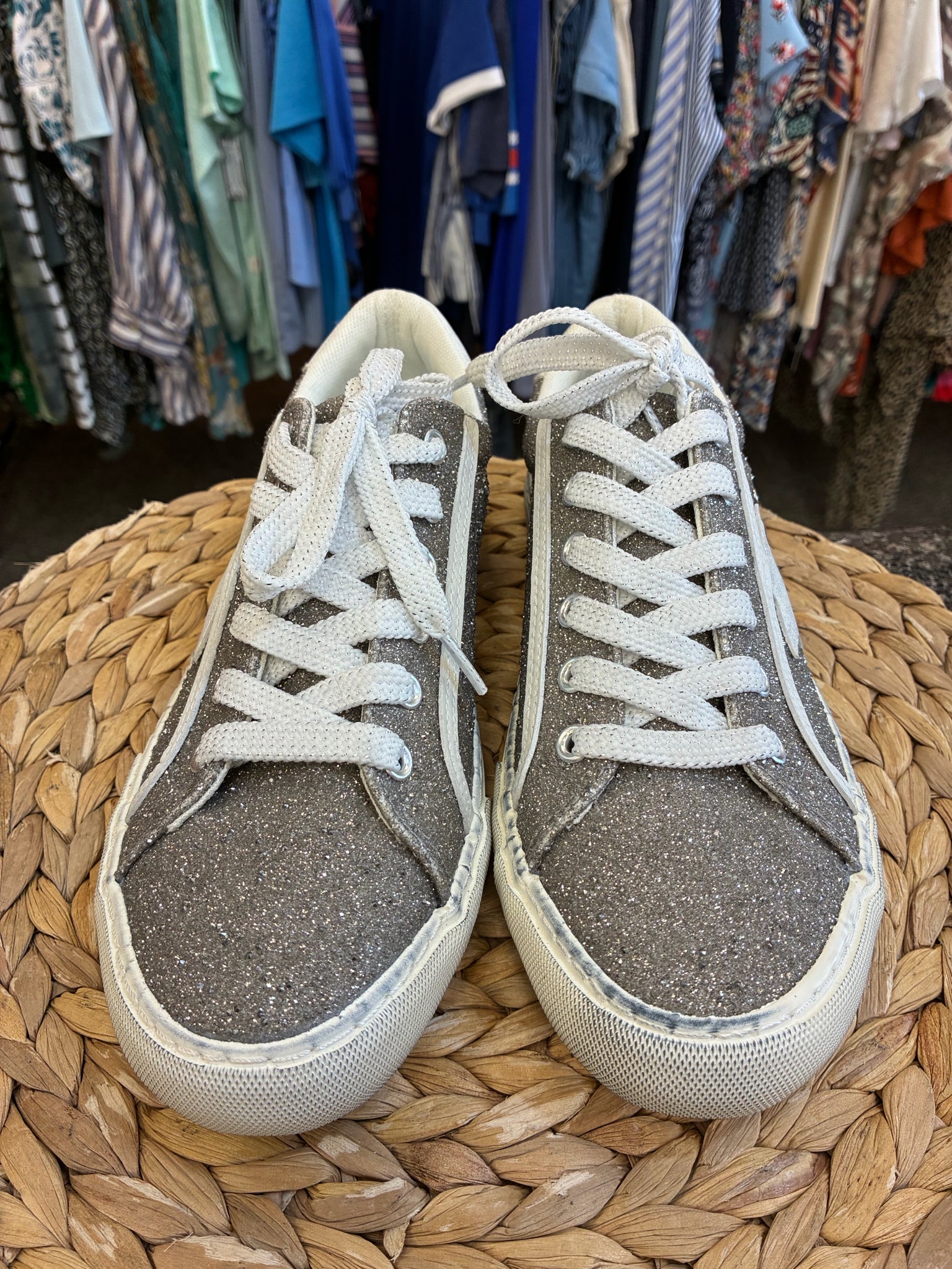 Pre-owned CORKYS Silver White Trim Size 9 Sneaker