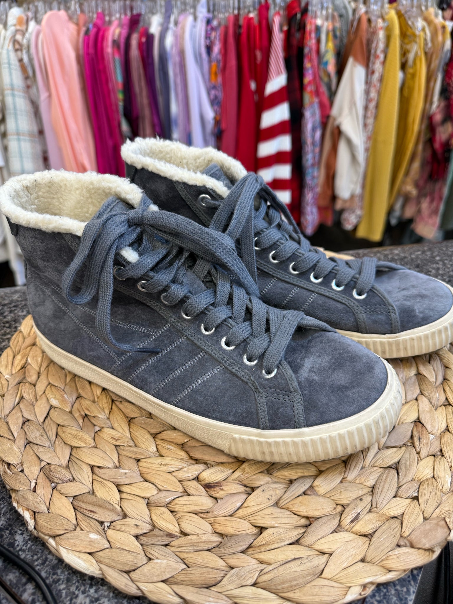 Pre-owned Gola Gray White Size 9 Designer Sneaker