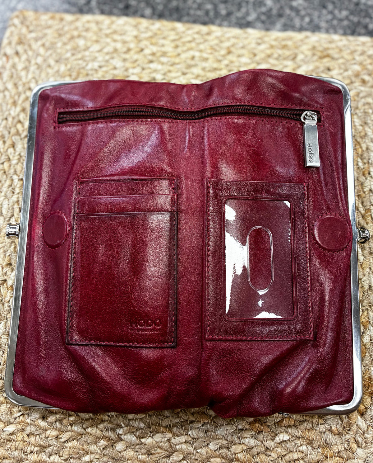 Pre-owned HOBO Red WALLET SIZE Regular Designer Wallet