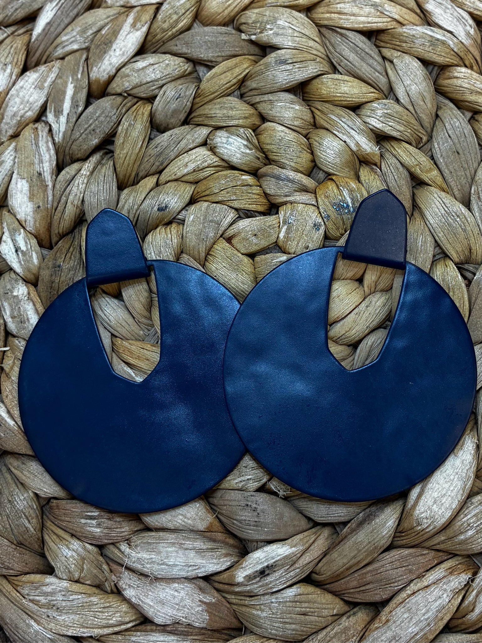Pre-owned KENDRA SCOTT Navy Designer Earring