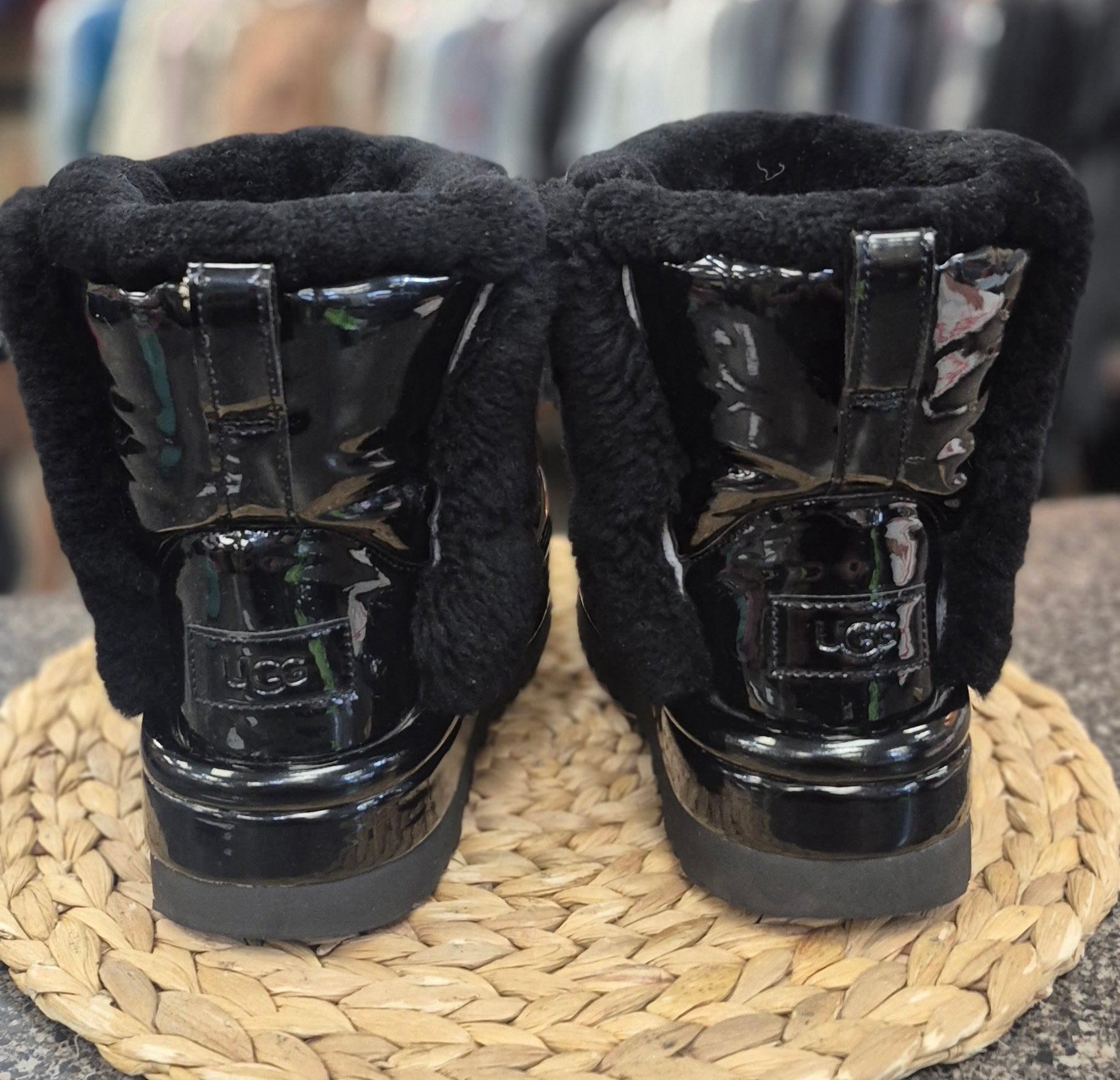 Pre-owned UGG Black Size 7 Designer Bootie