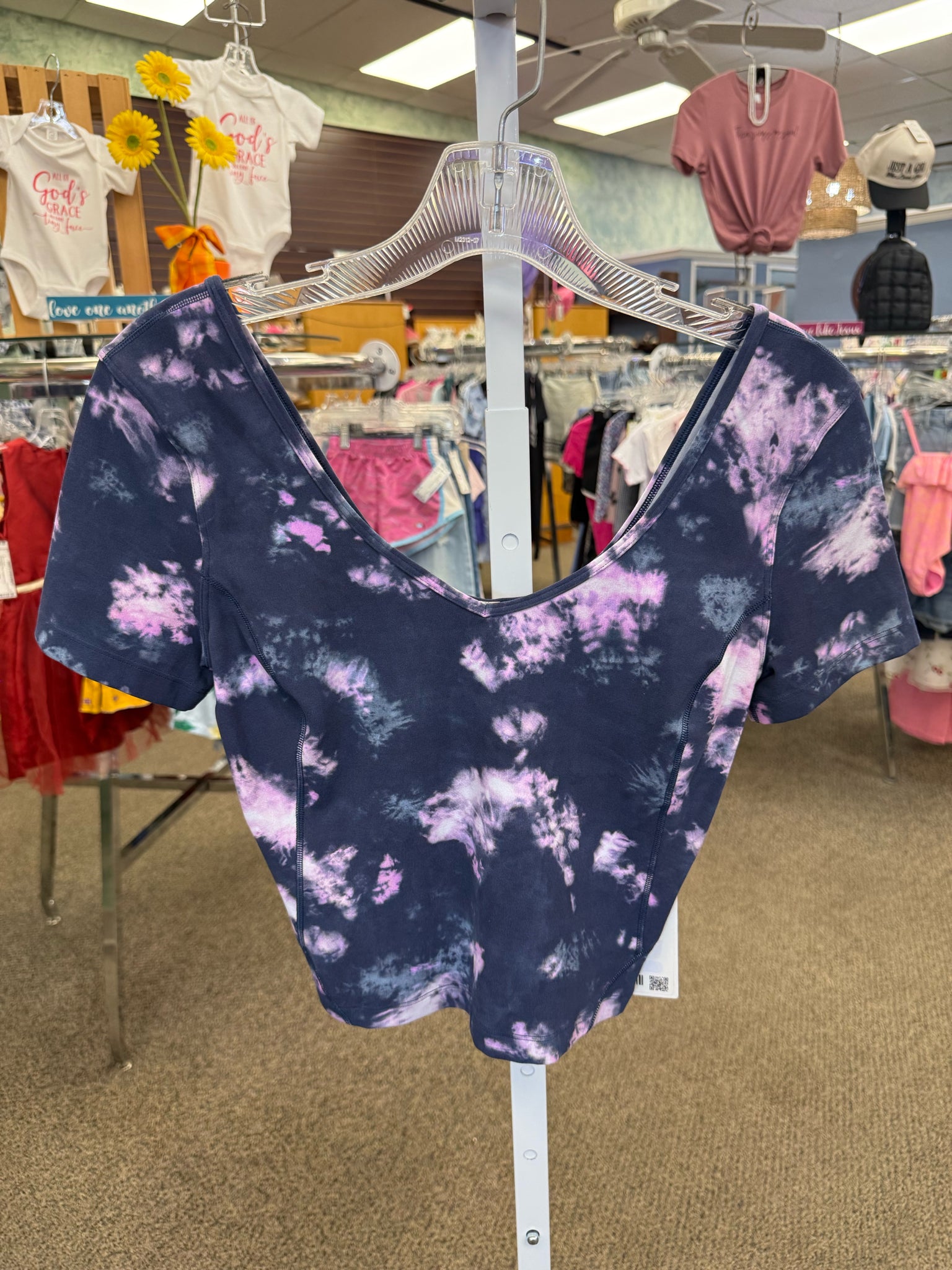 New with Tag Lululemon Navy Lavender Print Short Sleeve Size: S Designer Blouse