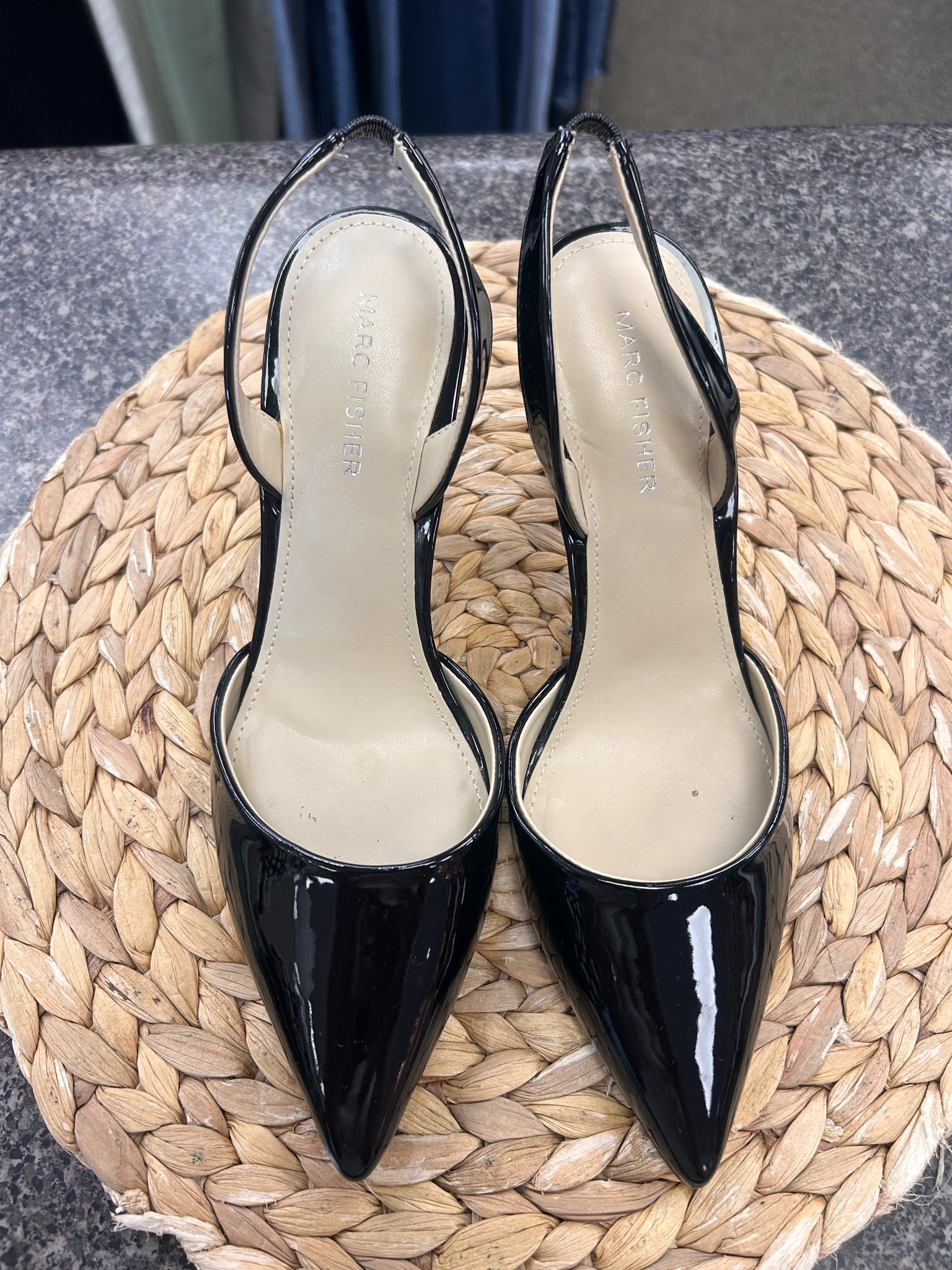 Pre-owned MARC FISHER Black patent Size 8 Heel