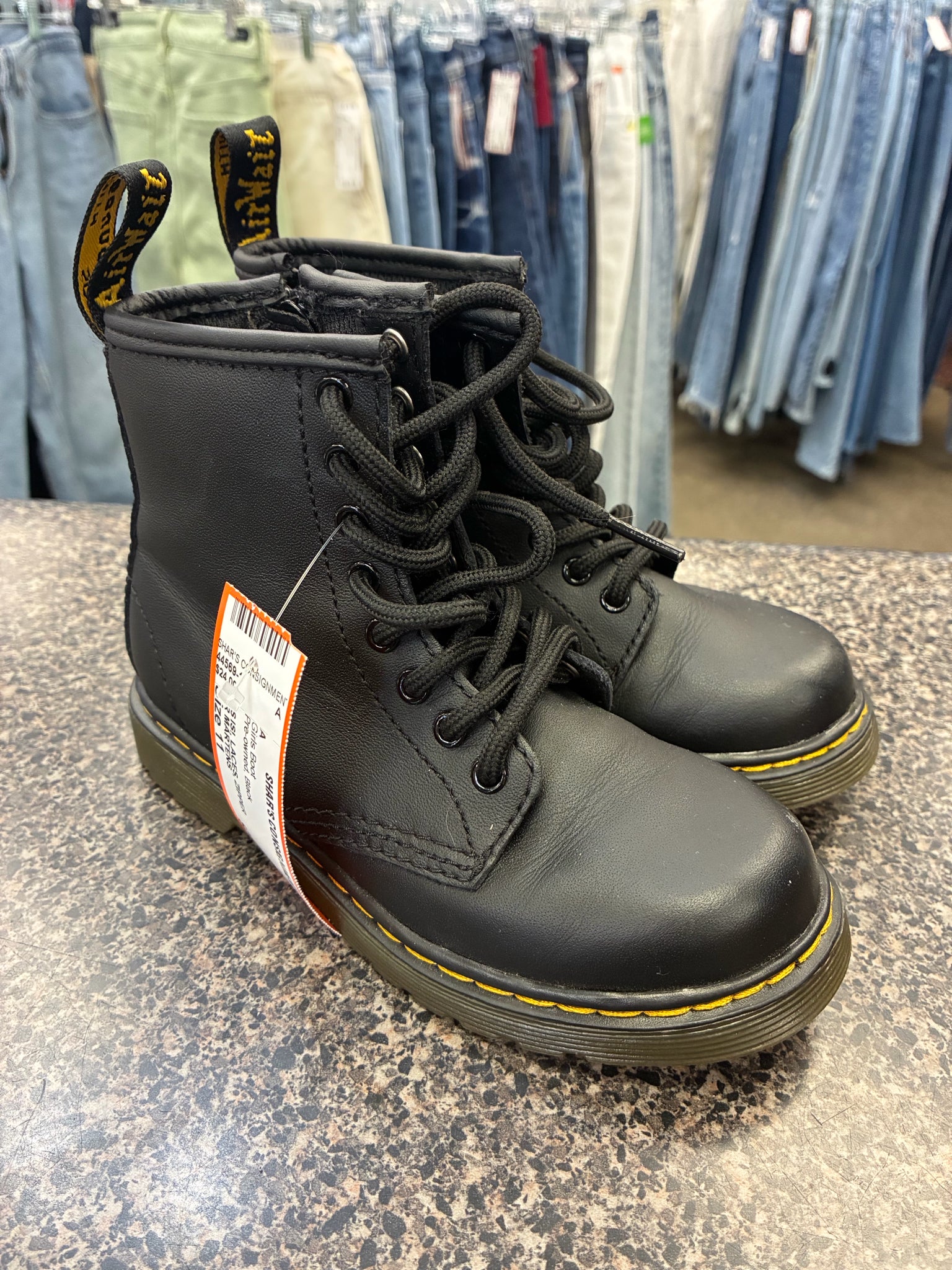 Pre-owned DR MARTENS Black Shoe Size 11 Girls Boot