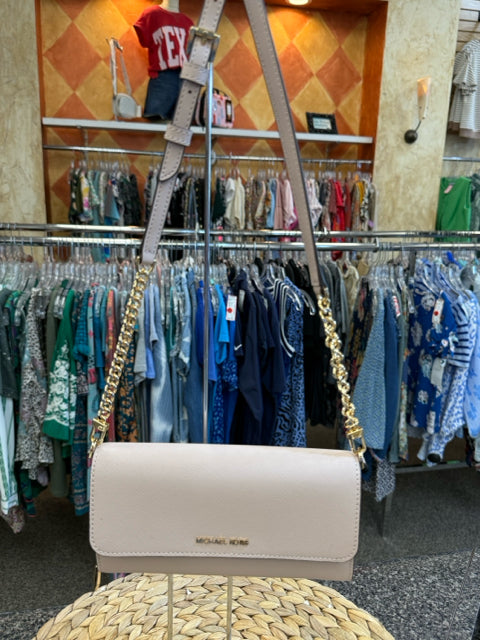 Pre-owned MICHAEL KORS Dusty pink Gold Trim Crossbody Designer Purse
