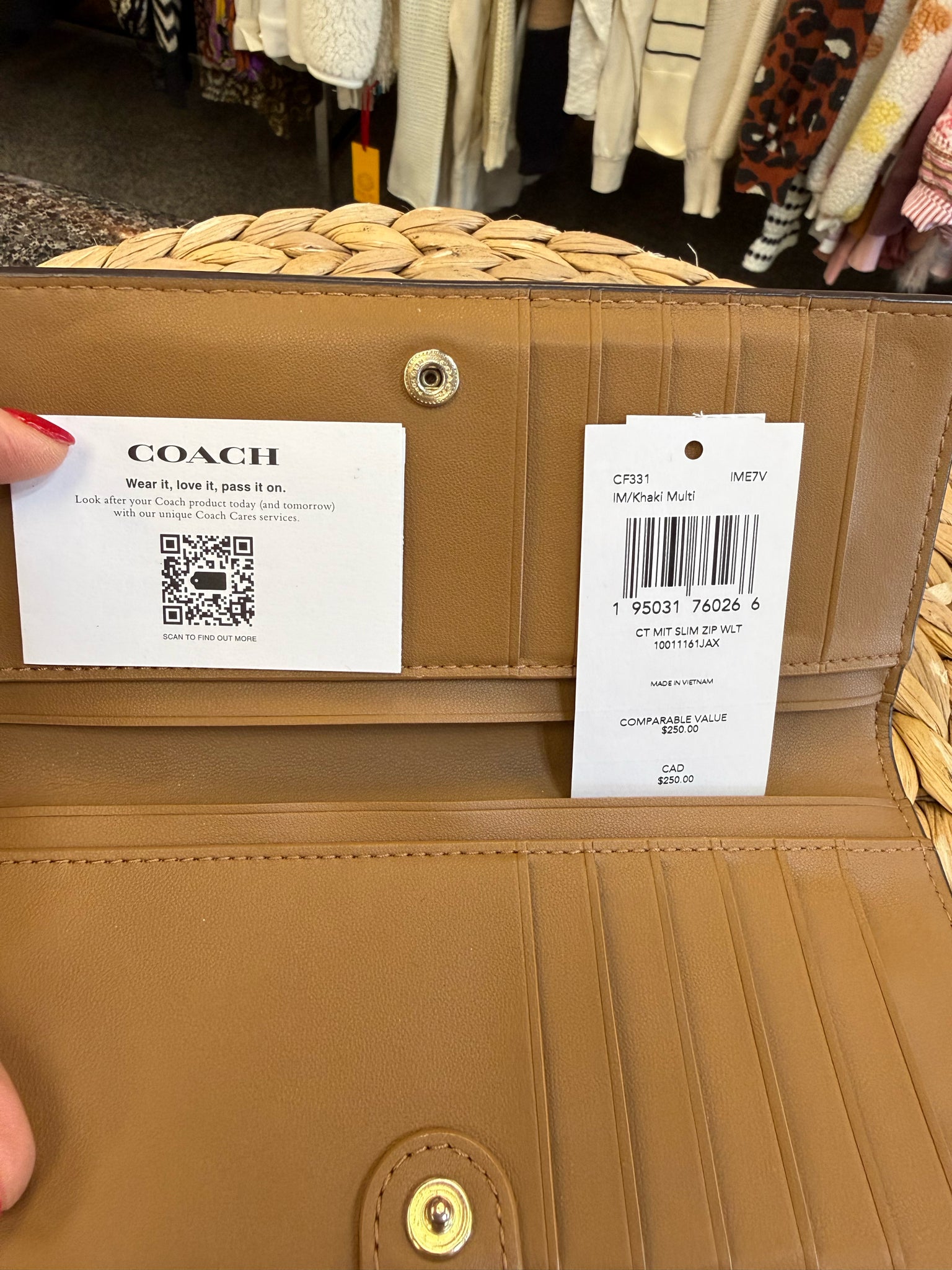 New with Tag COACH Brown Signature Multi Trim Designer Wallet