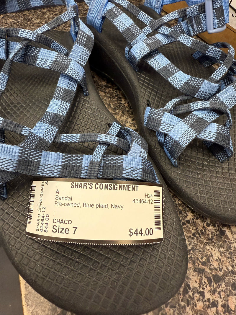 Pre-owned CHACO Blue plaid Navy Size 7 Sandal