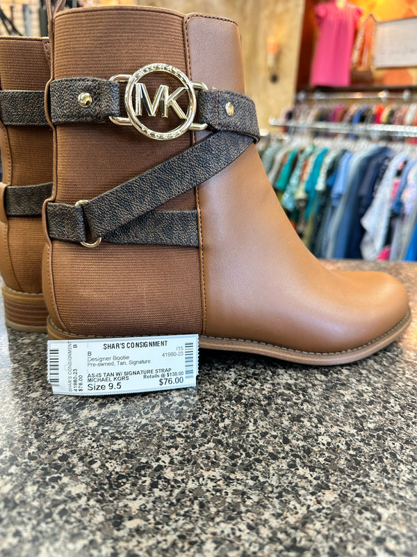 Pre-owned MICHAEL KORS Tan Signature Bootie