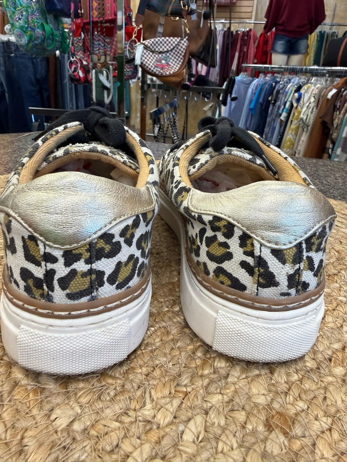 Pre-owned Myra Bag Leopard Size 8 Sneaker
