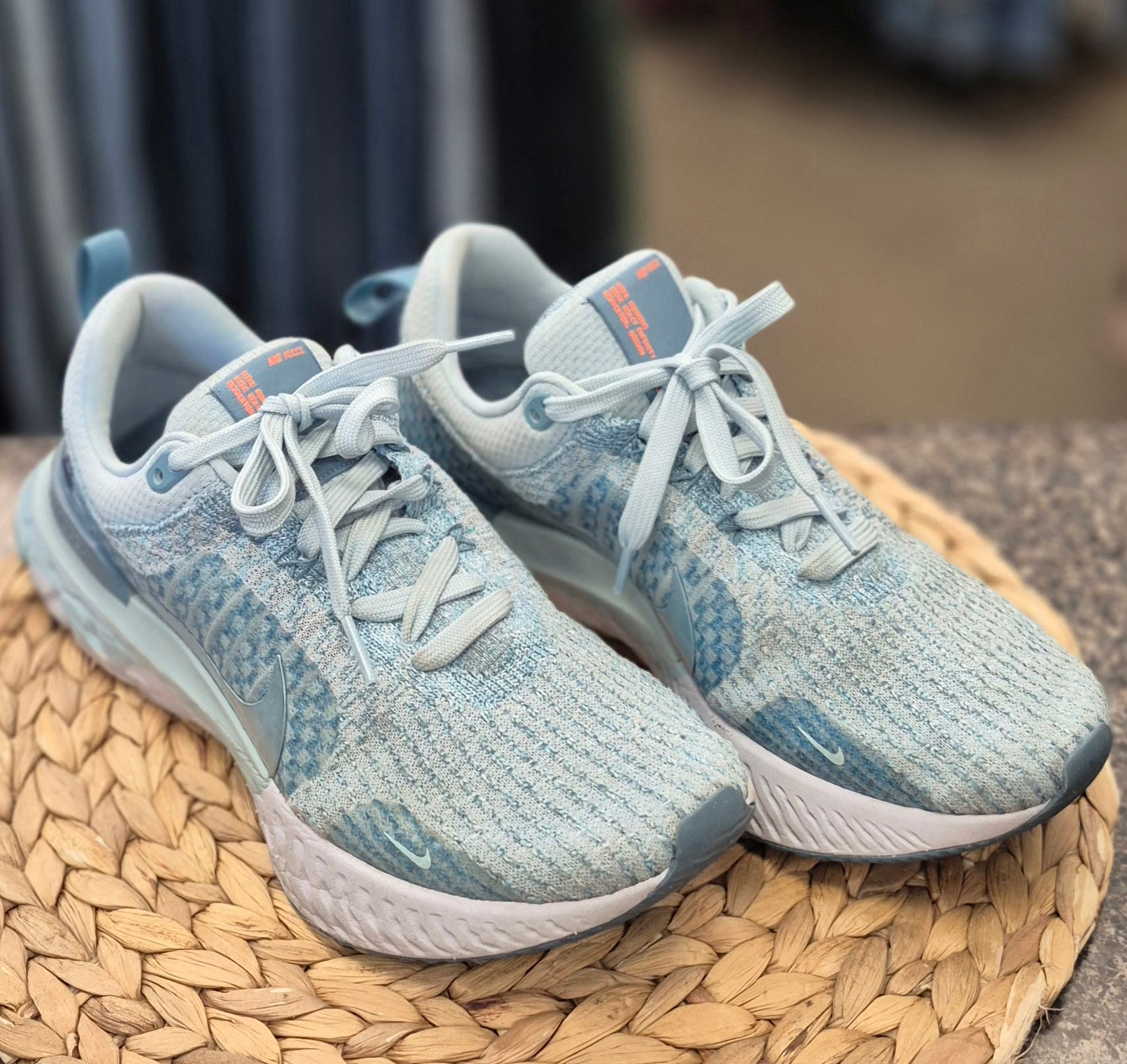 Pre-owned NIKE Turquoise Blue Size 9 Designer Sneaker