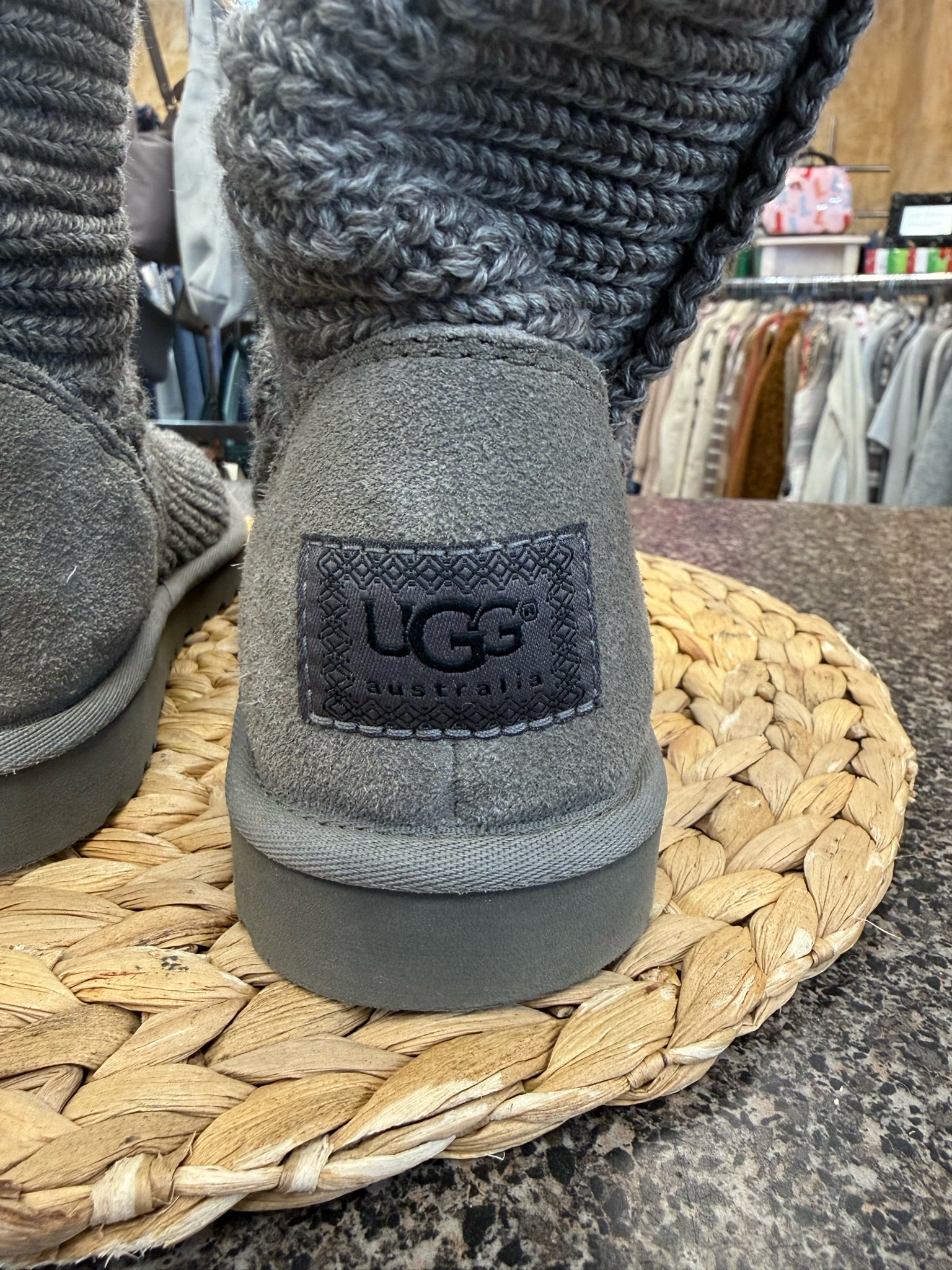 Pre-owned UGG Gray Size 7 Designer Boot